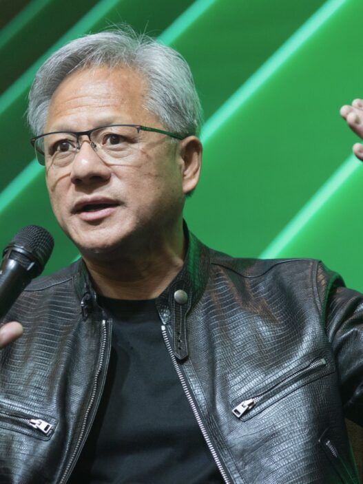 Jensen Huang to wizjoner, który odmienił oblicze sztucznej inteligencji